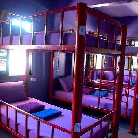 Above & Beyond Hostel Baan Tai Exterior foto
