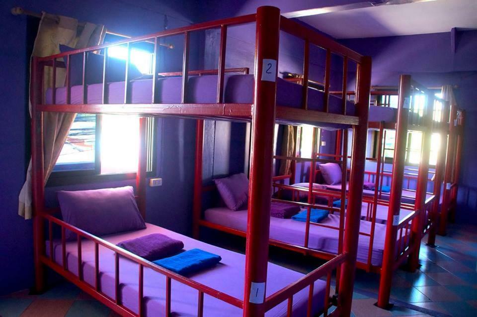 Above & Beyond Hostel Baan Tai Exterior foto